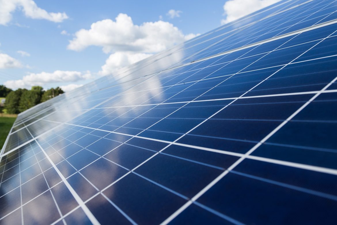 photovoltaic-g2a1325e36_1280 zonnepanelen
